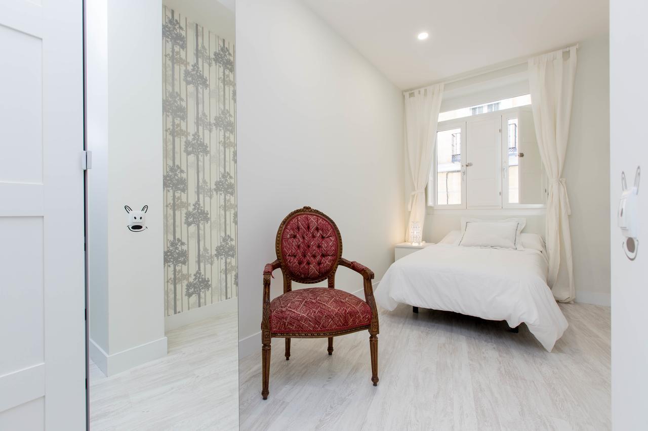 Bookinmadrid Com - Cascorro Sq 18 Pax Apartment Exterior photo